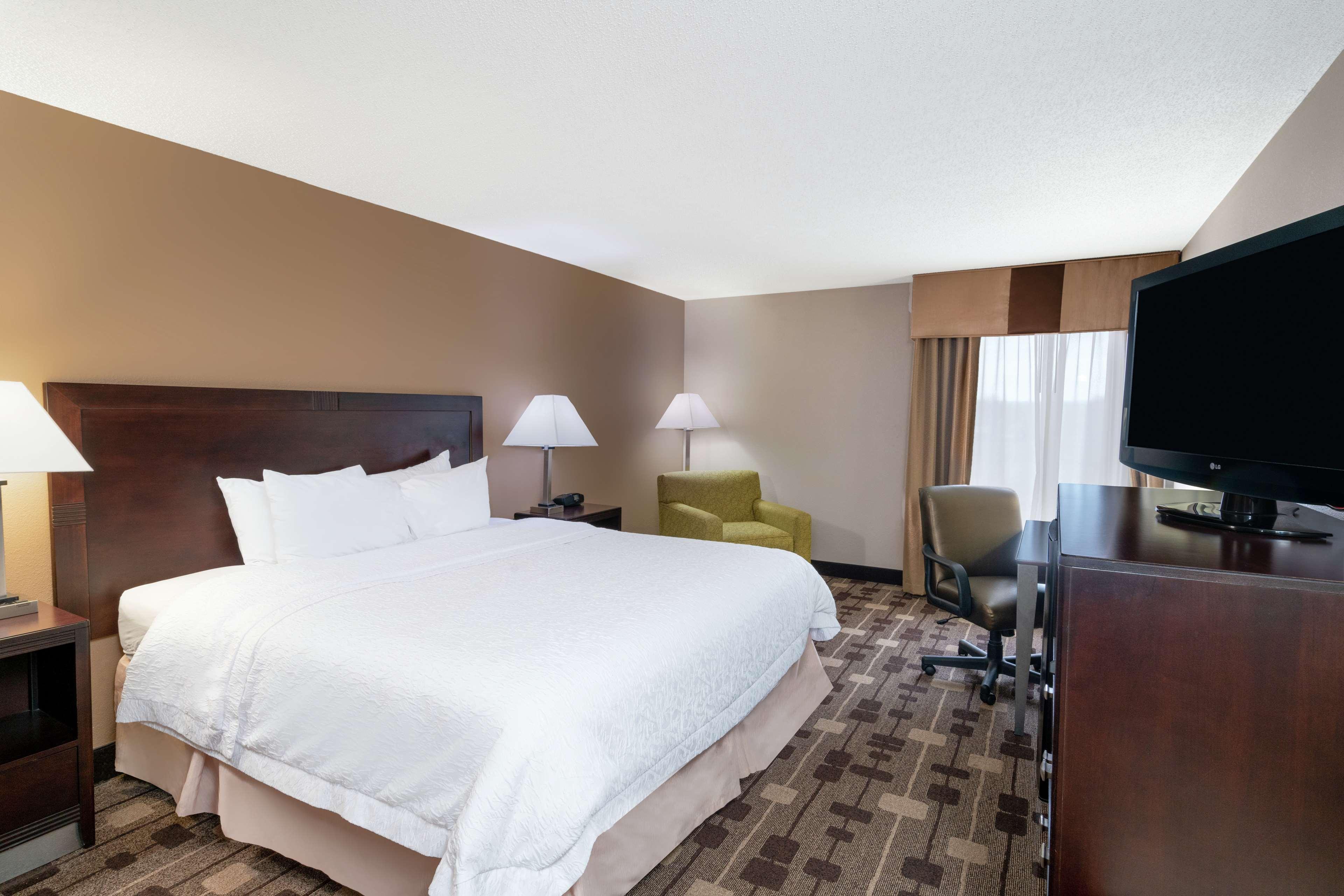 Hampton Inn Dublin Newbern Экстерьер фото