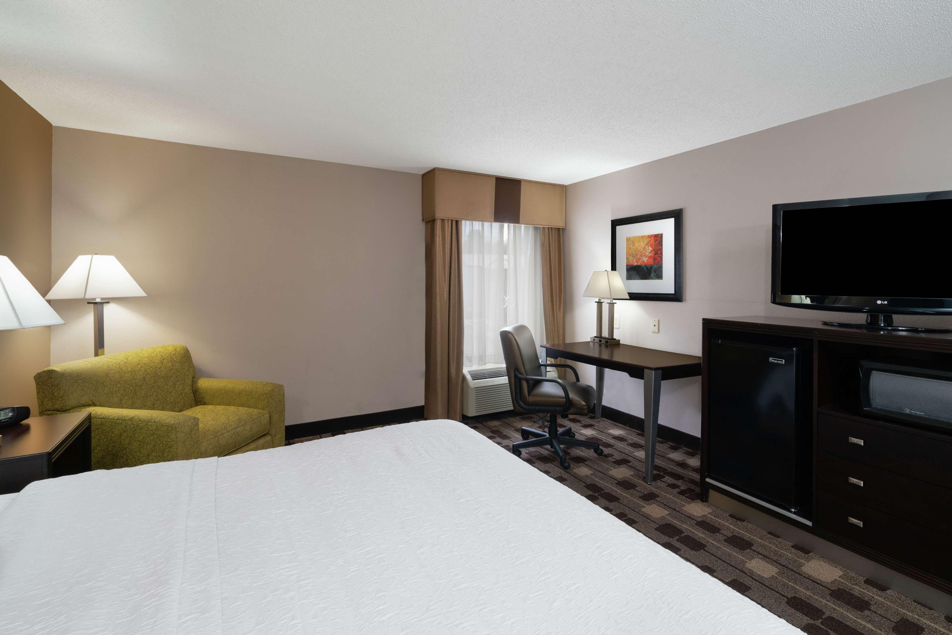 Hampton Inn Dublin Newbern Экстерьер фото